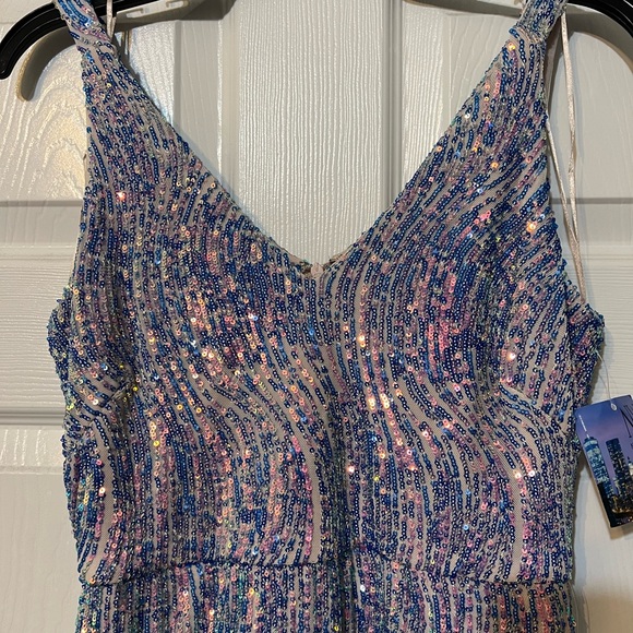 Nightway Formal Dress - Picture 3 of 10